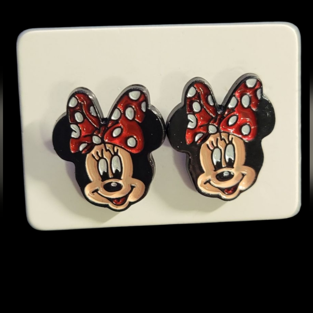 Disney Minnie Mouse Studback Earrings